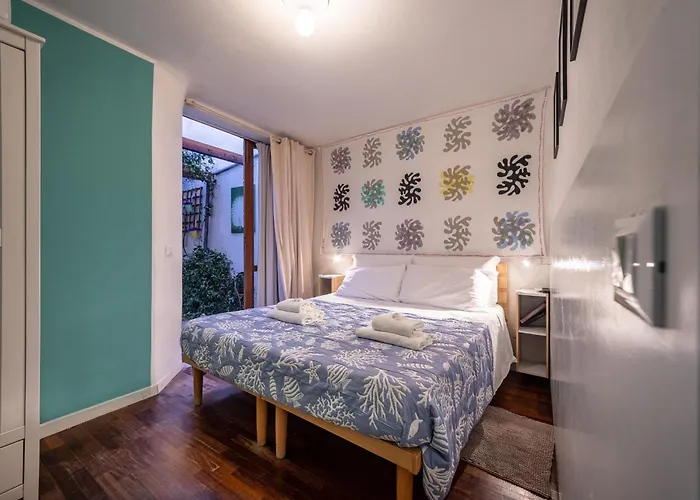 Opera 15 - Halfway Between Arena And Trainstation Verona