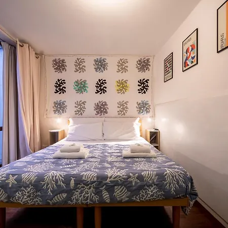 Opera 15 - Halfway Between Arena And Trainstation Verona